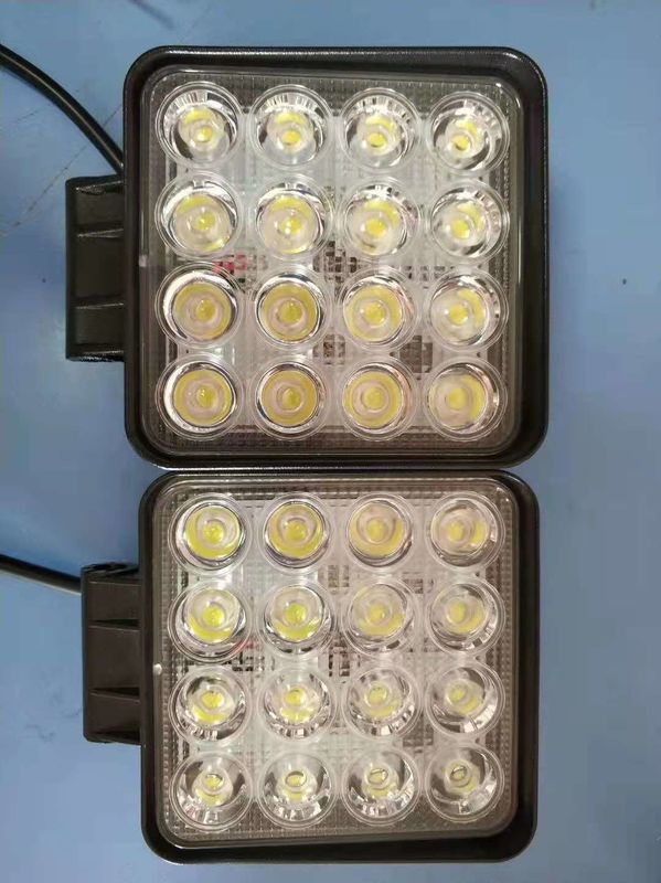 48w kazıcı yedekleri 12V 24V kazıcı iş ışığı kamyon kazıcı oto ve araba için