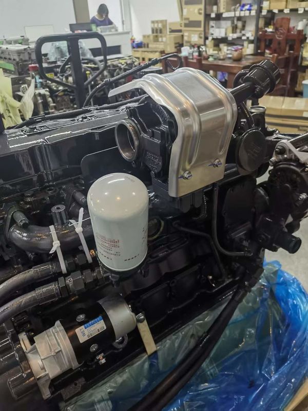 Cummins QSB6.7 6D107 motoru PC200-8/PC210-8/PC220-8/PC240-8 ekskavatörleri için kullanılır