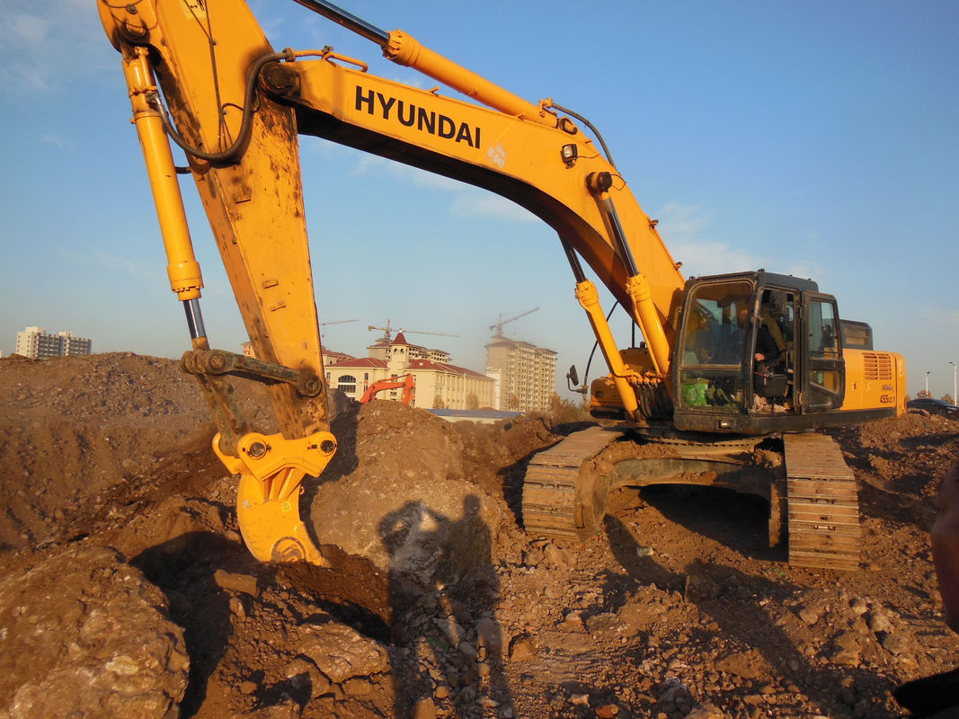 Çinli üreticiler tarafından özelleştirilmiş kazıcı inşaat makineleri parçaları tek dişli mini kazıcı kök koparıcı