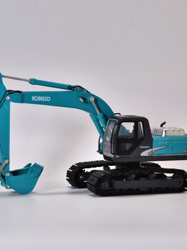 Ekskavatör modeli KOBELCO orijinal simülasyon metal alaşım araba Shinko SK200 dekorasyon oyuncak değil