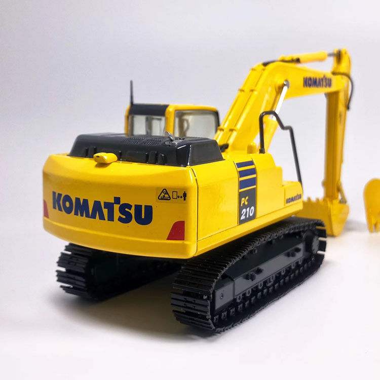 Komatsu PC200 PC210 1/50 Ölçekli Metal Die Cast Excavator Model Koleksiyon Dekorasyonu