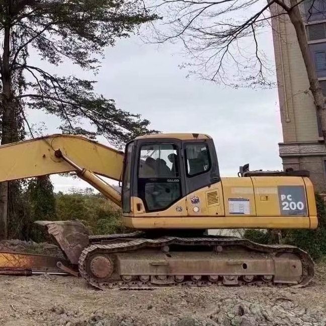 Güçlü Kullanılmış Komatsu PC200-7 Ağır İnşaat için 18 metre uzunlukta uzanan kollu kazıcı