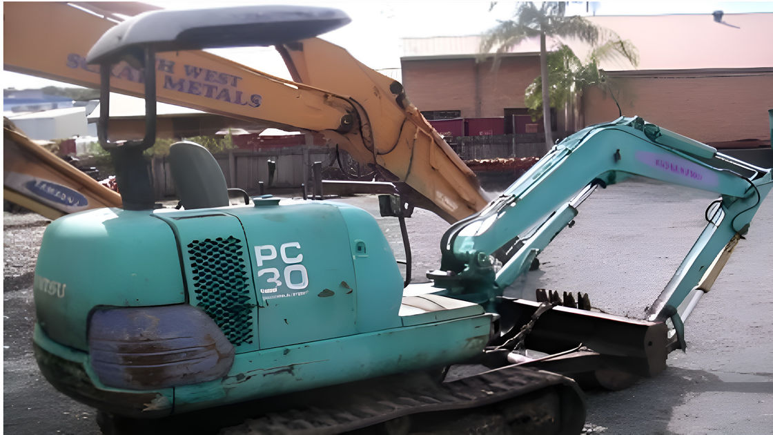 İyi bakımlı Kullanılmış Komatsu PC30-7 Mini Kazıcı İnşaat ve Bahçecilik için ISO Sertifikalı
