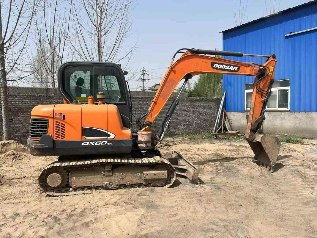 İyi bakımlı kullanılmış 2020 Doosan DX60-9C 6 tonluk kazıcı.
