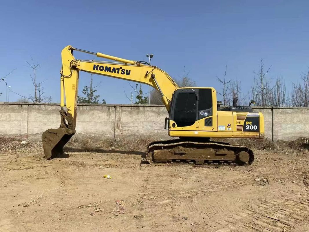 İnşaat projeleri için yüksek performanslı kullanılan Komatsu PC200-8M0 20 tonluk kazıcı