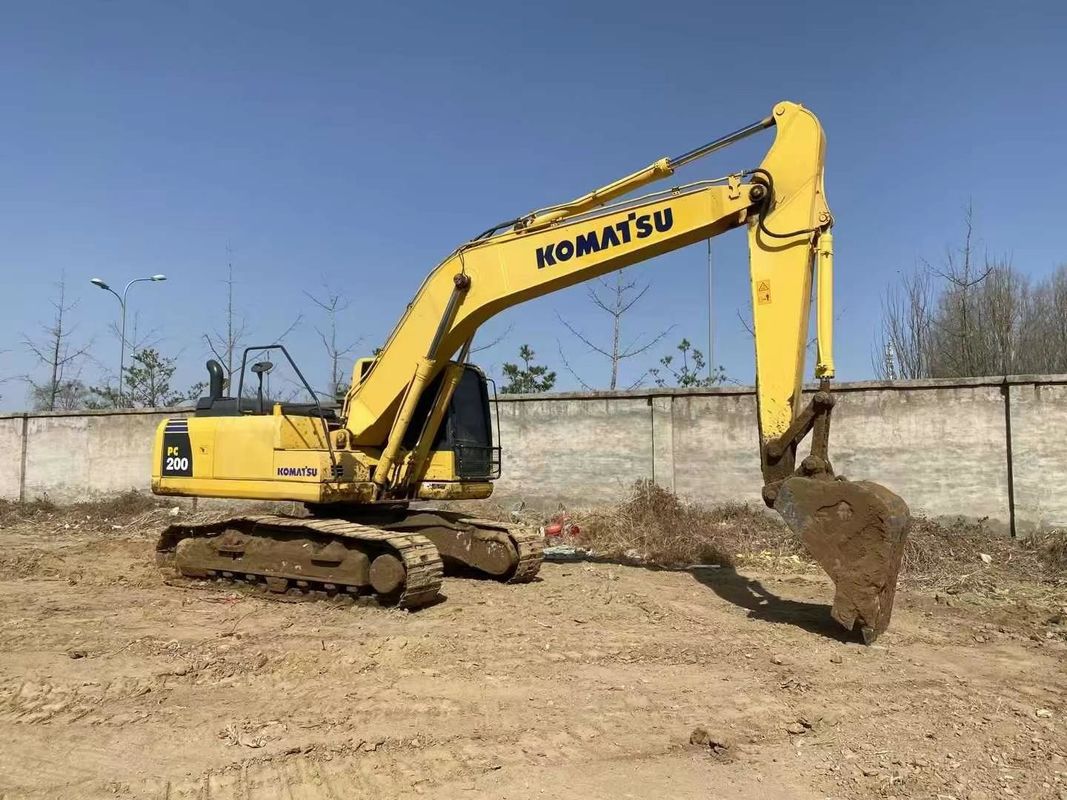 İnşaat projeleri için yüksek performanslı kullanılan Komatsu PC200-8M0 20 tonluk kazıcı