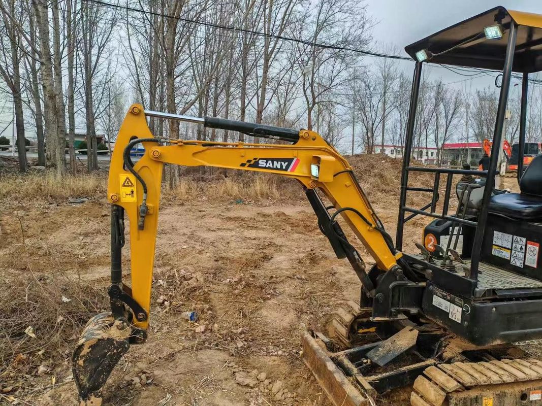 Kullanılmış SANY SY16C 1.6T Mini Kazı makinesi tam servis, bahçe ve kamu hizmetleri için idealdir.