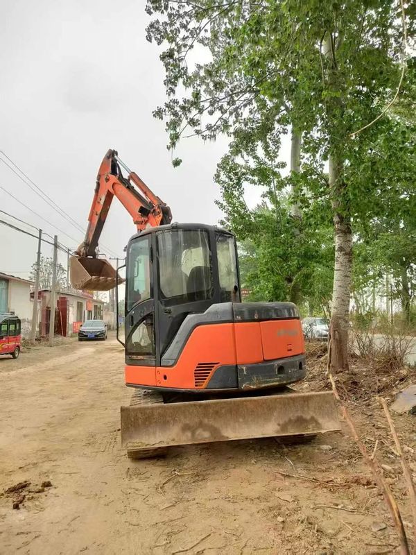 Kullanılmış Hitachi ZX75-US Kazıcı 7.5 Ton Mini Kazıcı İnşaat Makinesi Hazır İş