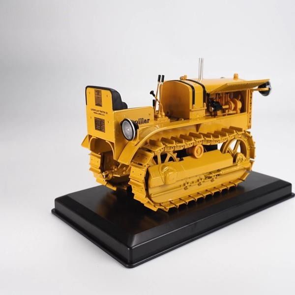 Diecast Masters 1:16 Ölçek 25 Traktör Modeli DM Alaşımlı Çiftlik Aracı Minyatür 85679