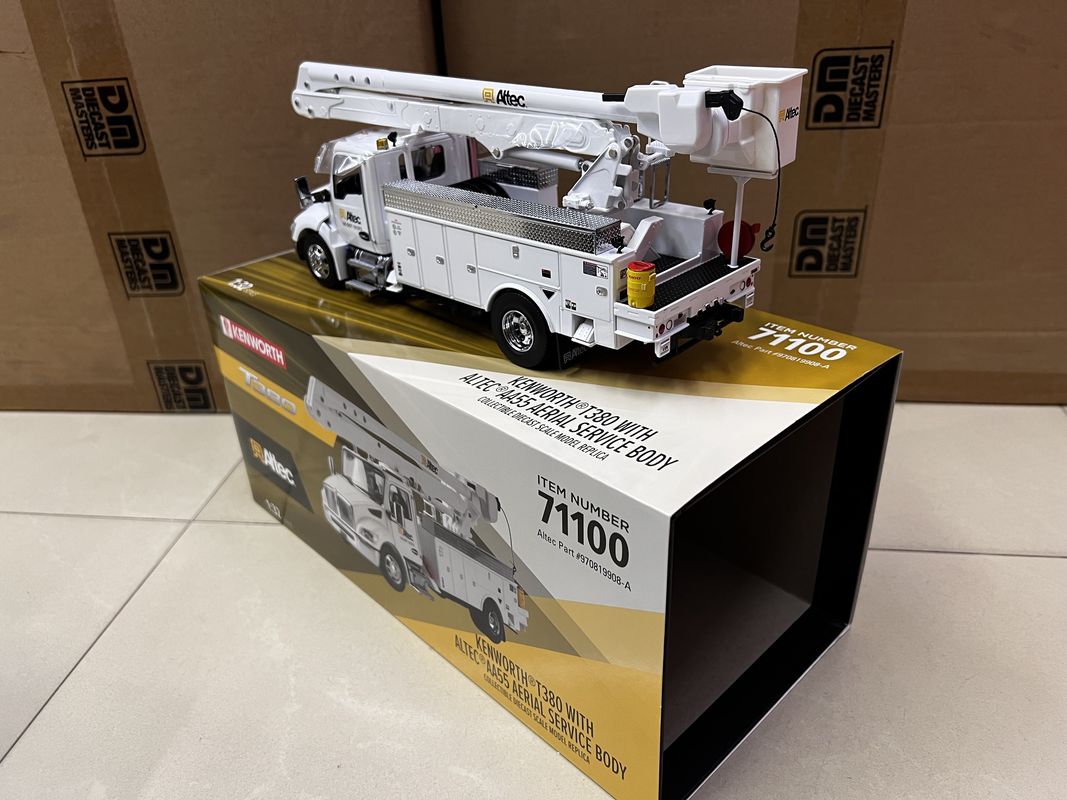 DM 1/32 Kenworth T380 Havadan Çalışma Platformu Kamyonu Alaşım İnşaat Aracı Modeli 71100