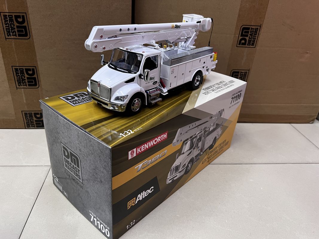 DM 1/32 Kenworth T380 Havadan Çalışma Platformu Kamyonu Alaşım İnşaat Aracı Modeli 71100