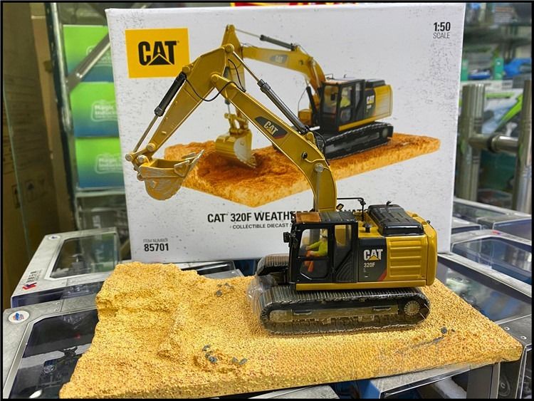 Diecast Masters DM 85701 cat 320F Hidrolik Kazı Makinesi 1:50 Diecast Mühendislik Modeli