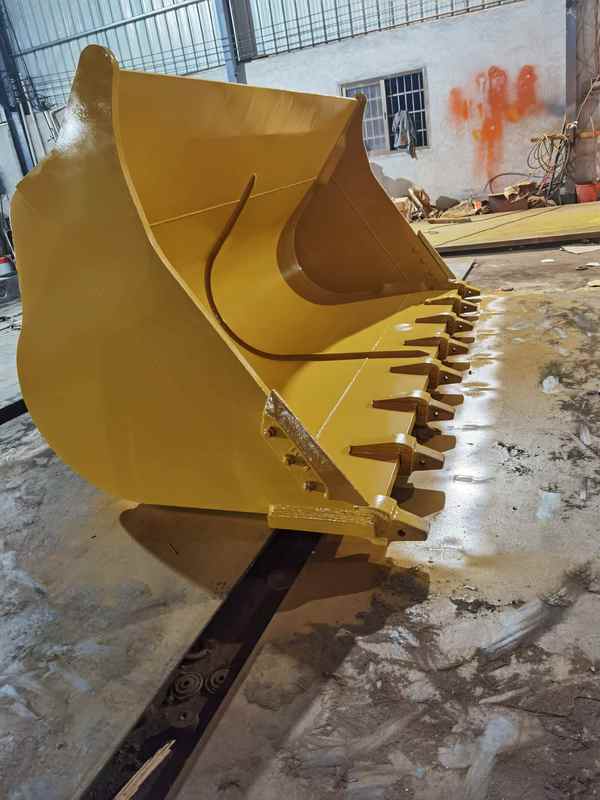 Custom 5.5 Cubic Meter Excavator Bucket for Caterpillar 980 Wheel Loader - Heavy Duty Construction Attachment