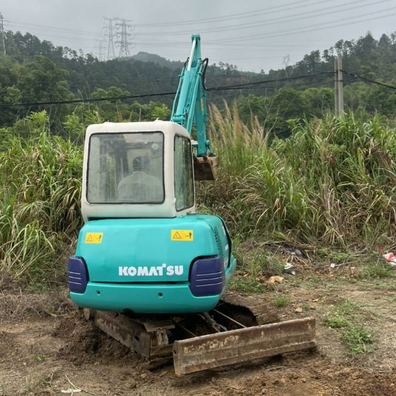 Kompakt kazıcı Komatsu PC30-7 Kabin ile kullanılan 3 tonluk mini kazıcı - ince kazı yapan Komatsu makineleri, düşük yakıtlı mini ekipman satılıyor